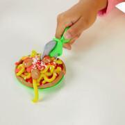 Modellering av deg för pizzaugn Play Doh